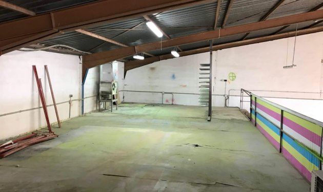 Resale - Nave industrial - Alicante - Ciudad de Asís - Font-Calent - El Bacarot