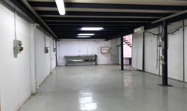Resale - Nave industrial - Alicante - Ciudad de Asís - Font-Calent - El Bacarot