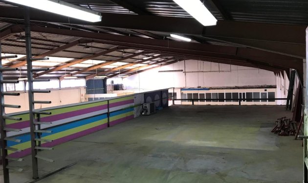 Resale - Nave industrial - Alicante - Ciudad de Asís - Font-Calent - El Bacarot