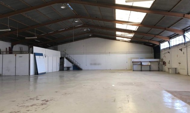 Resale - Nave industrial - Alicante - Ciudad de Asís - Font-Calent - El Bacarot
