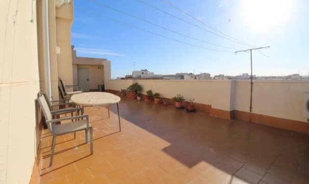 Resale - Apartament - Torrevieja - Pueblo