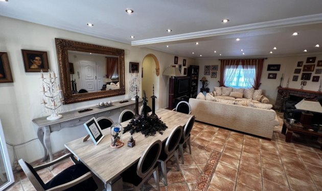 Resale - Chalet - Torrellano