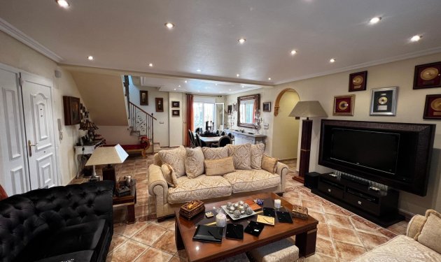 Resale - Chalet - Torrellano