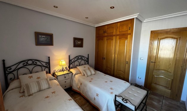 Resale - Chalet - Torrellano
