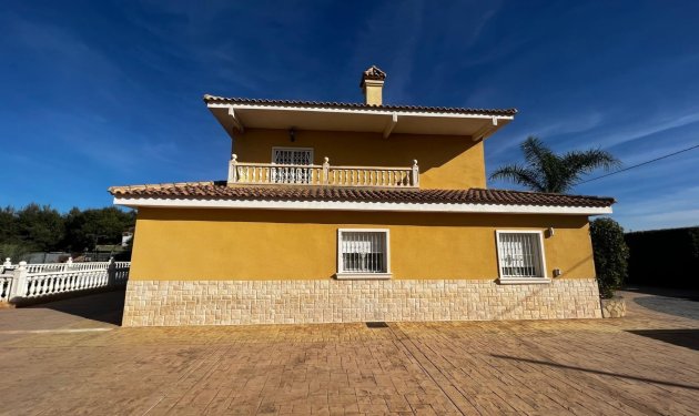 Resale - Chalet - Torrellano