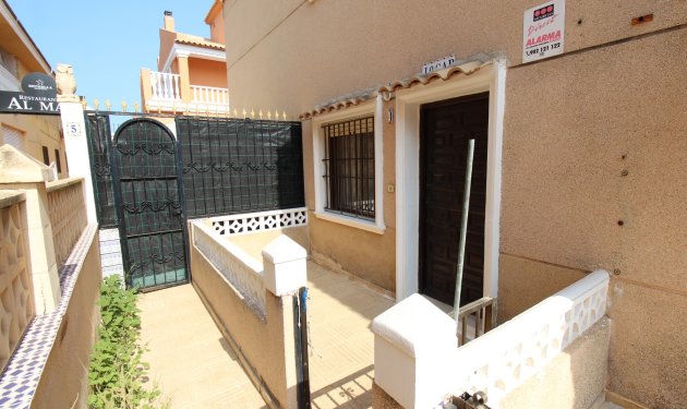 Resale - Bungalow - La Mata - Pueblo/ PLAYA