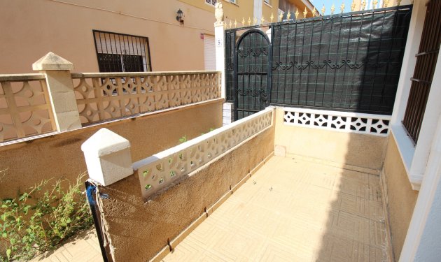 Resale - Bungalow - La Mata - Pueblo/ PLAYA