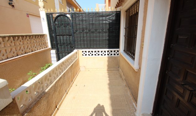 Resale - Bungalow - La Mata - Pueblo/ PLAYA