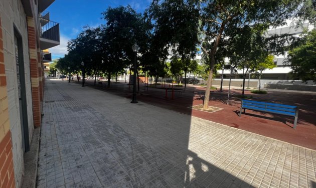 Long Term Rental - Local comercial - Elche - Zona Deportiva-Nuevo Altabix