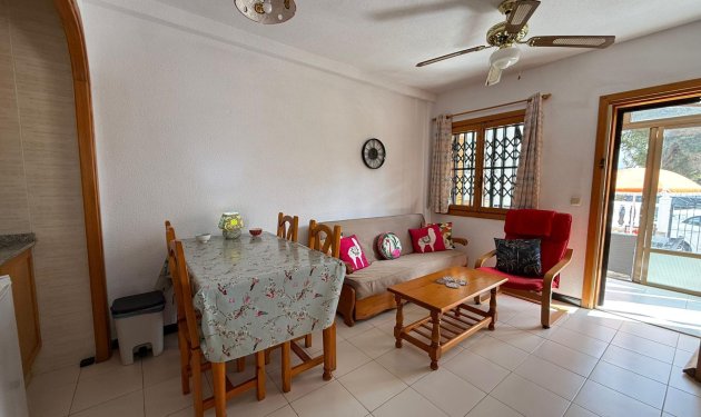 Resale - Bungalow - Torrevieja - Torreblanca