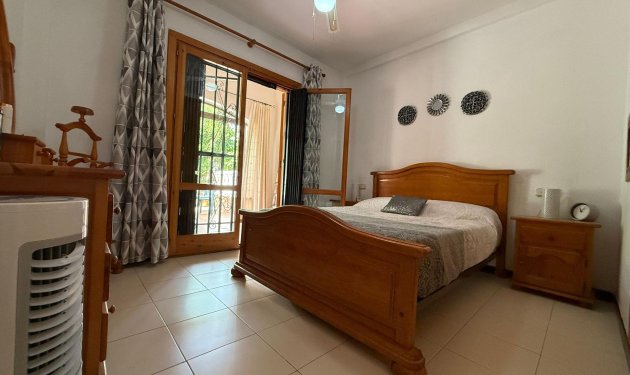Resale - Bungalow - Torrevieja - Torreblanca