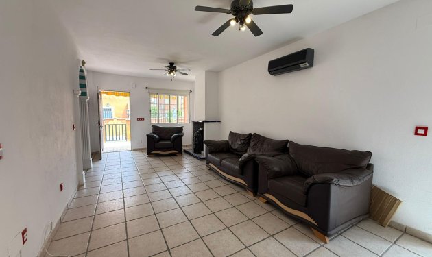 Resale - Chalet - Orihuela Costa - Playa Flamenca