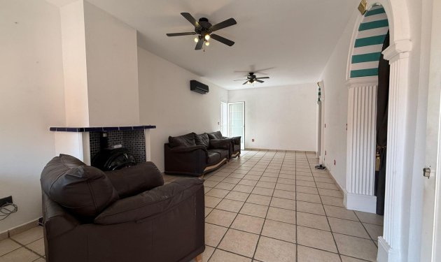 Resale - Chalet - Orihuela Costa - Playa Flamenca