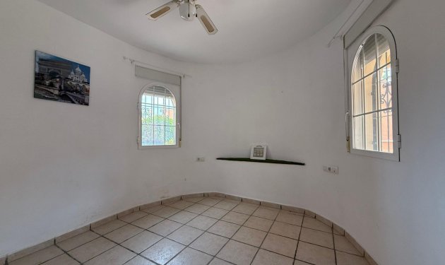 Resale - Chalet - Orihuela Costa - Playa Flamenca