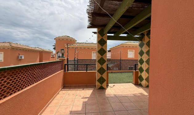 Resale - Chalet - Orihuela Costa - Playa Flamenca