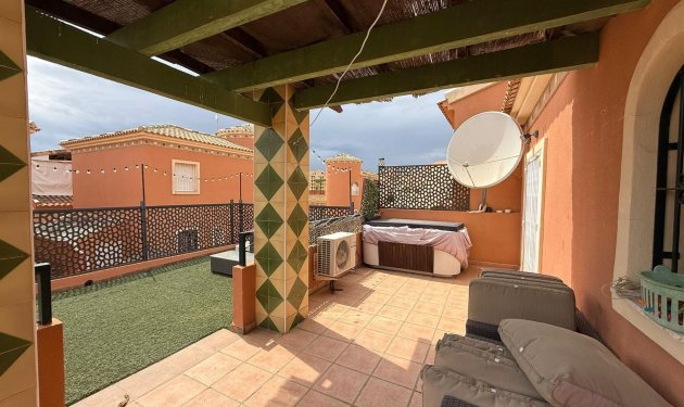 Resale - Chalet - Orihuela Costa - Playa Flamenca