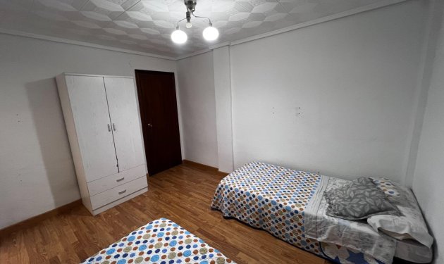 Resale - Piso - Elche - Torreta - Portalada