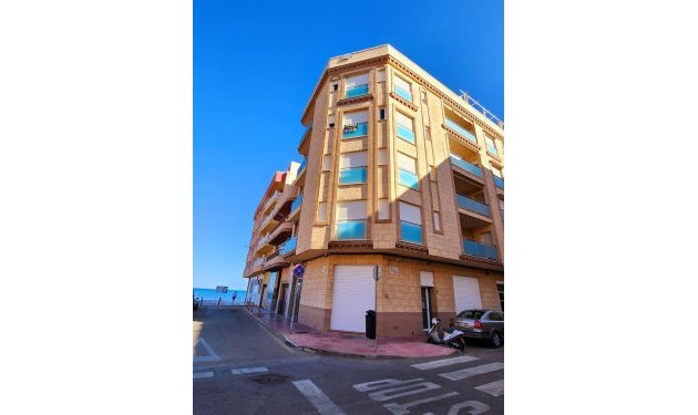 Resale - Apartament - La Mata - Pueblo/ PLAYA