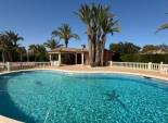 Resale - Chalet - Valverde (Alicante) - Valverde