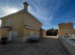 Resale - Chalet - Torrellano