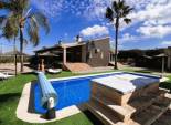 Resale - Chalet - Jacarilla