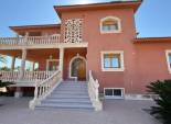 Resale - Chalet - Valverde (Alicante) - Valverde