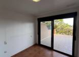 Odsprzedaż - Apartamento - Arenales del Sol