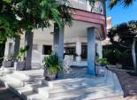 Resale - Chalet - Santa Pola - Santiago bernabeu