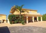 Resale - Chalet - Torrellano