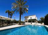 Resale - Chalet - Valverde (Alicante) - Valverde