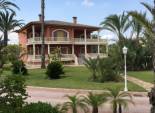 Resale - Chalet - Valverde (Alicante) - Valverde